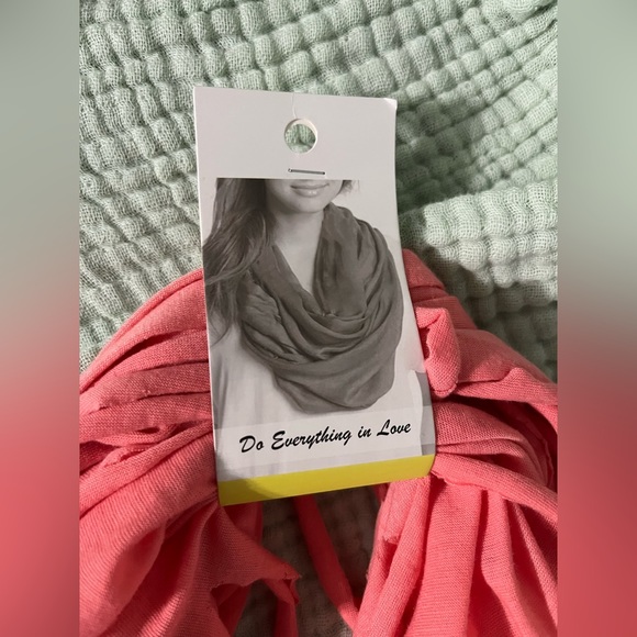 Do Everything In Love Eternity Fringe Scarf - NWT - Coral - Picture 2 of 4